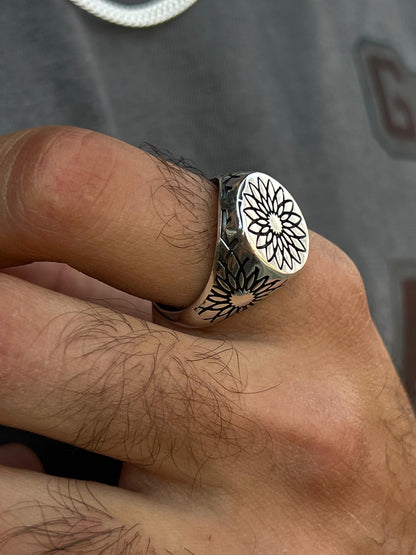 Mandala Engraved Ring for Men in Sterling Silver 925s