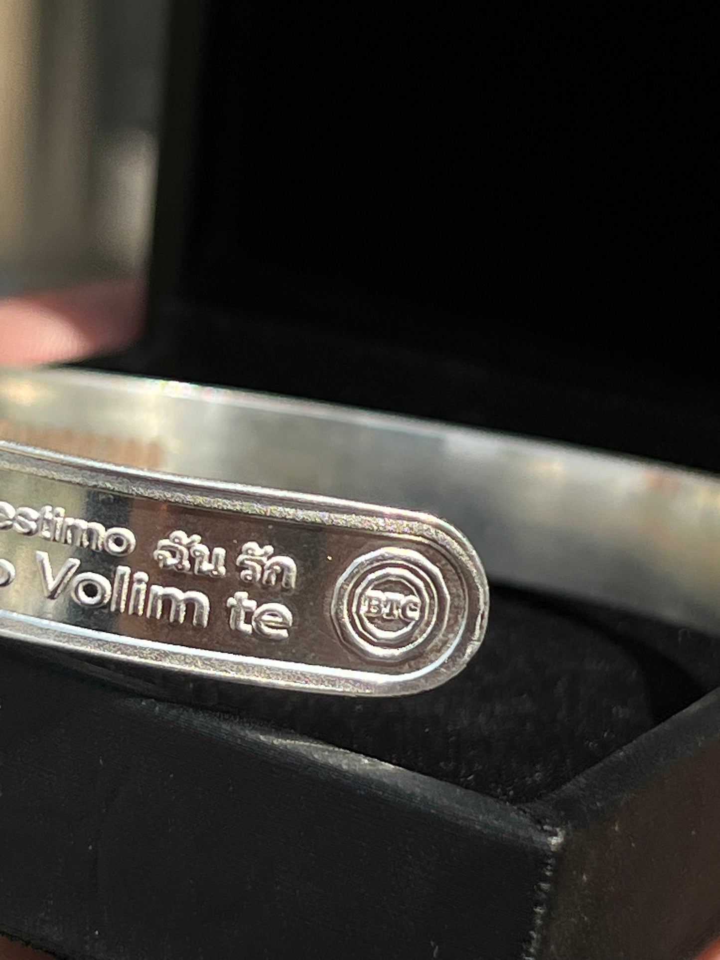 BTC Pure 999 Fine Silver - 1 Ounce - “I LOVE YOU” 100 Languages Bangle for Men