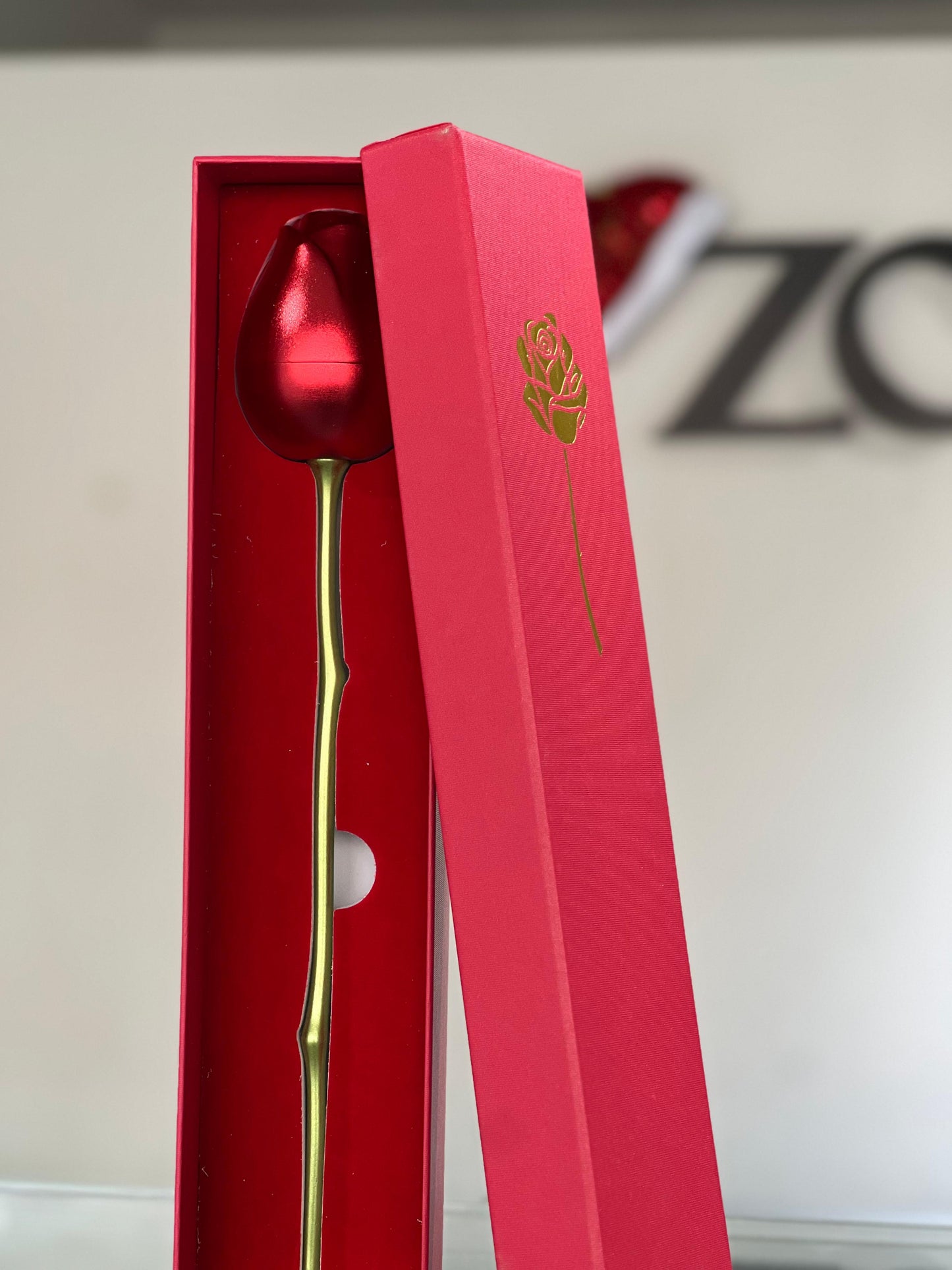 Fancy Metal Flower Gift box🌹