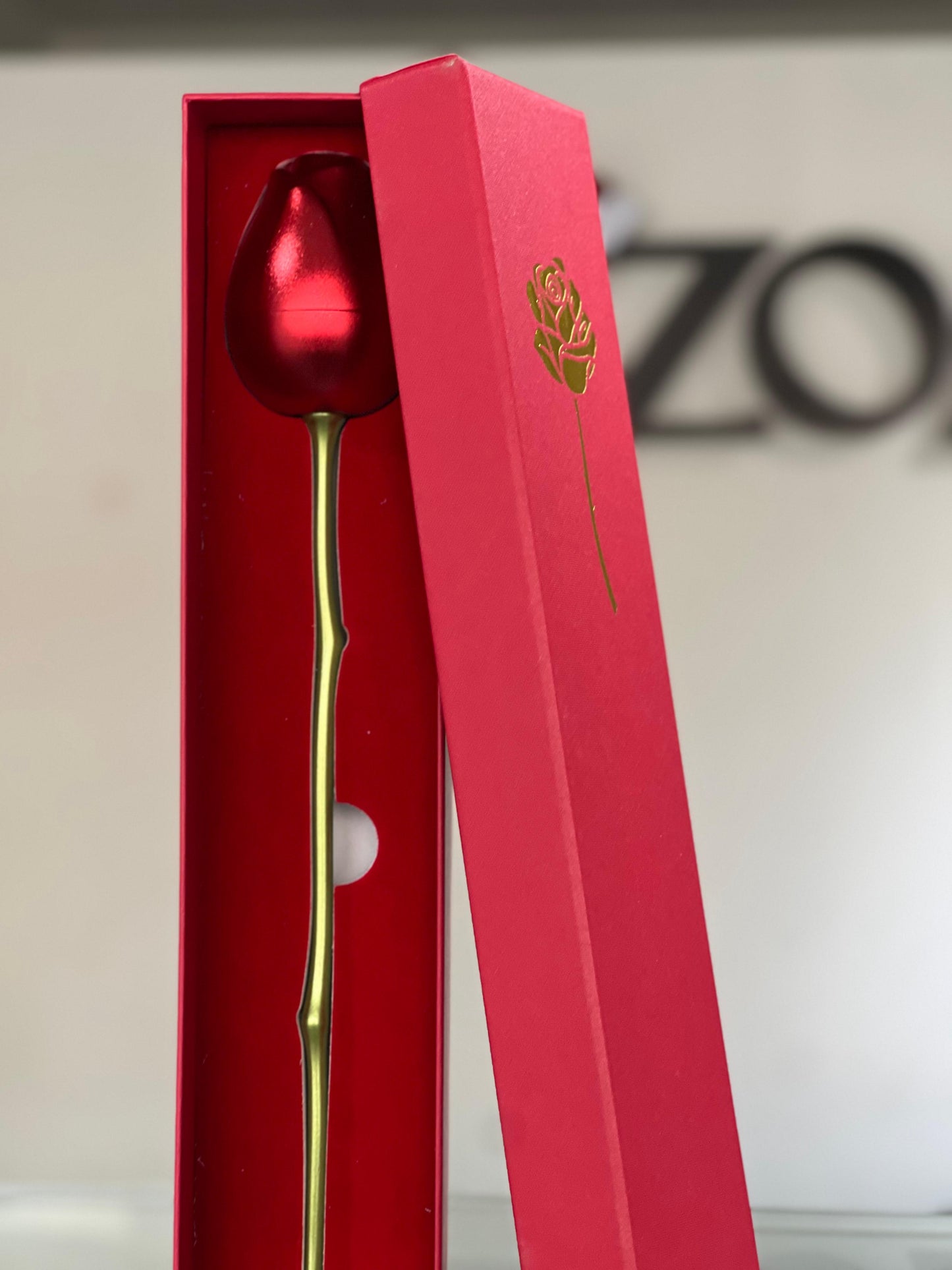 Fancy Metal Flower Gift box🌹