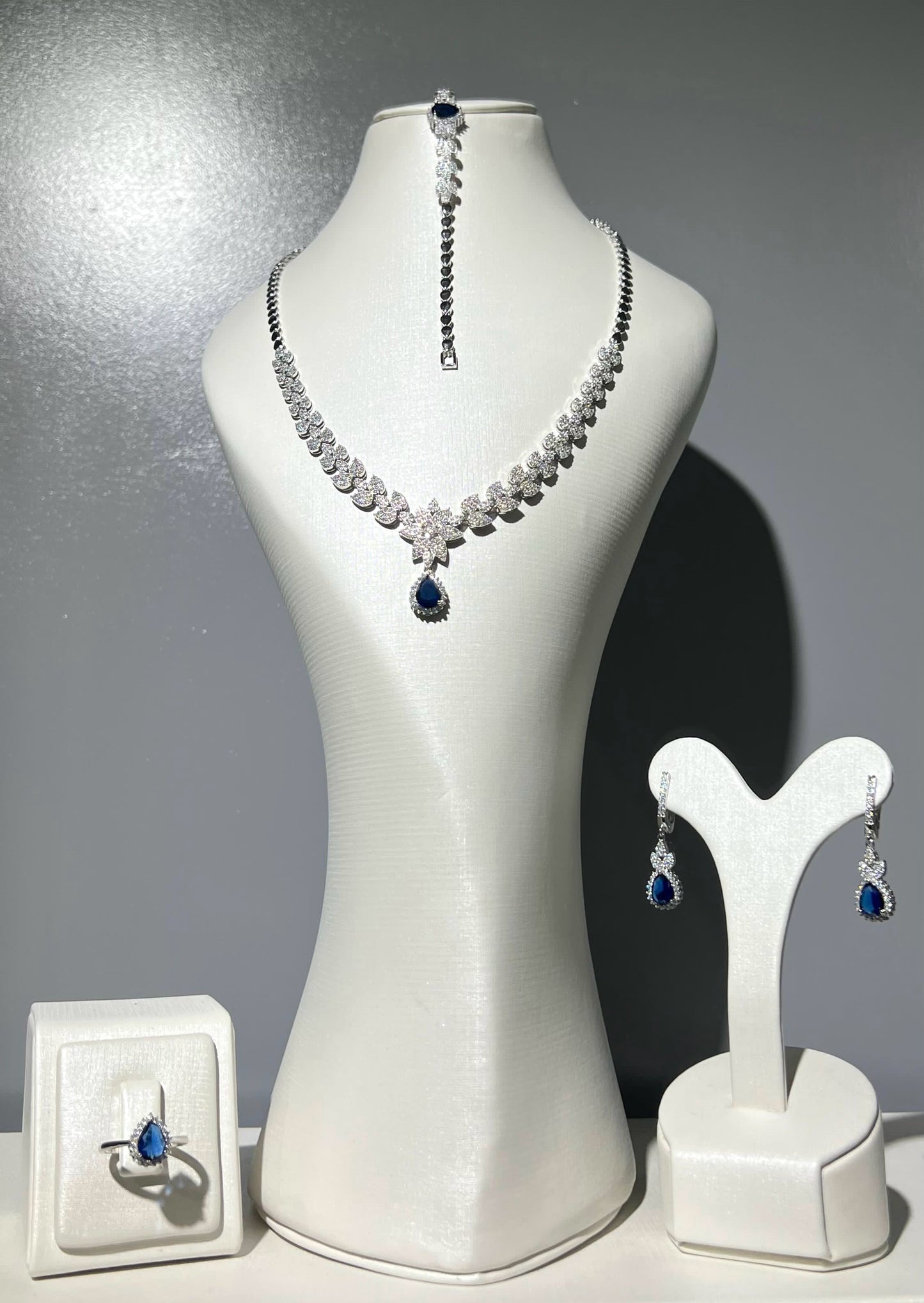 Fancy Navy Blue Teardrop – pure Sterling Silver -925- Full Set 4 Pieces