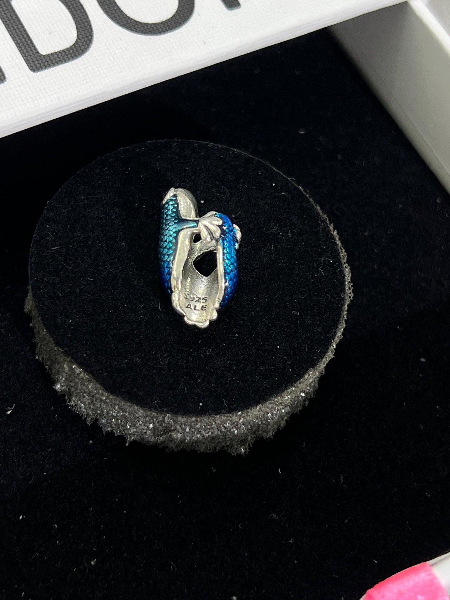 Metallic Blue Gecko Charm